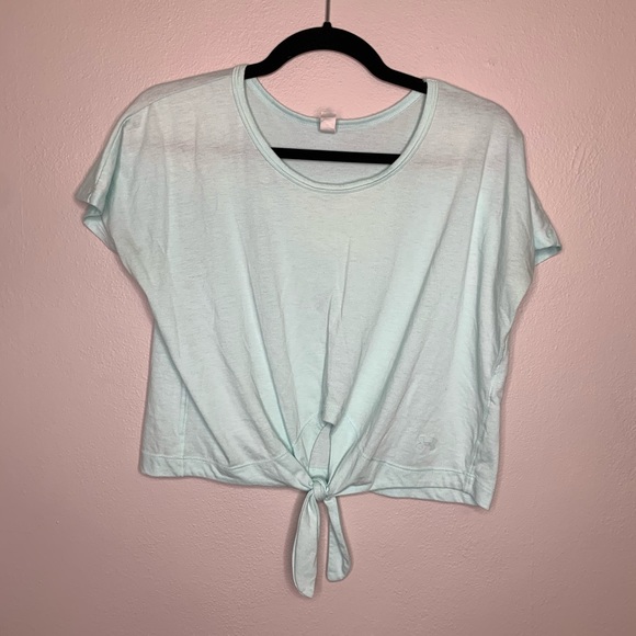 Under Armour Front Tie Crop Top Size Medium - Picture 1 of 3